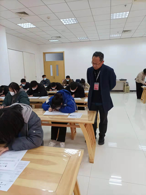中国硬笔书法协会青少年书画艺术测评考级在我校进行